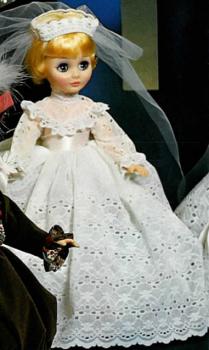 Vogue Dolls - Miss Ginny - Brides - Lace Gown - Blonde - Doll